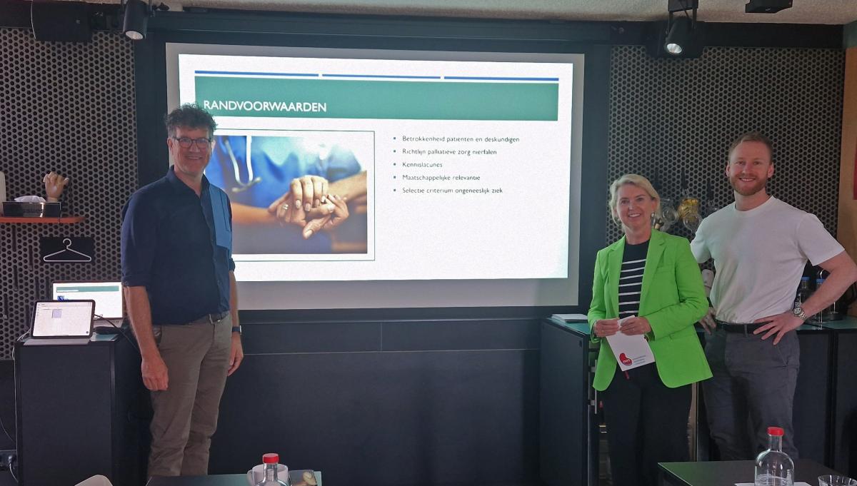 Foto van het team bij de kick off meeting