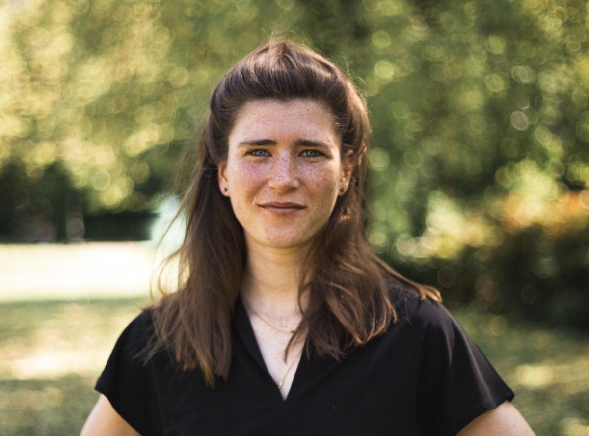 portretfoto van Eva den Dikken
